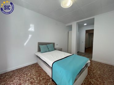 Appartamento con balcone in vendita a Calle DOCTOR GUIJARRO