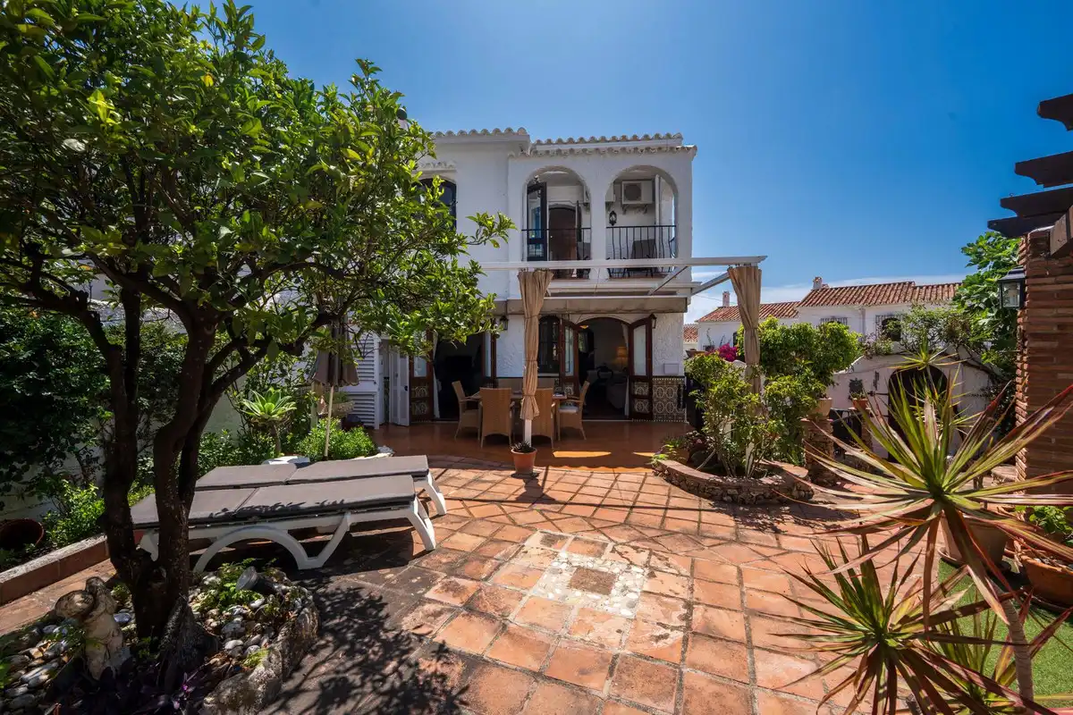 Garden of Detached homes for sale in Nerja  with Air Conditioner, Private garden and Terrace