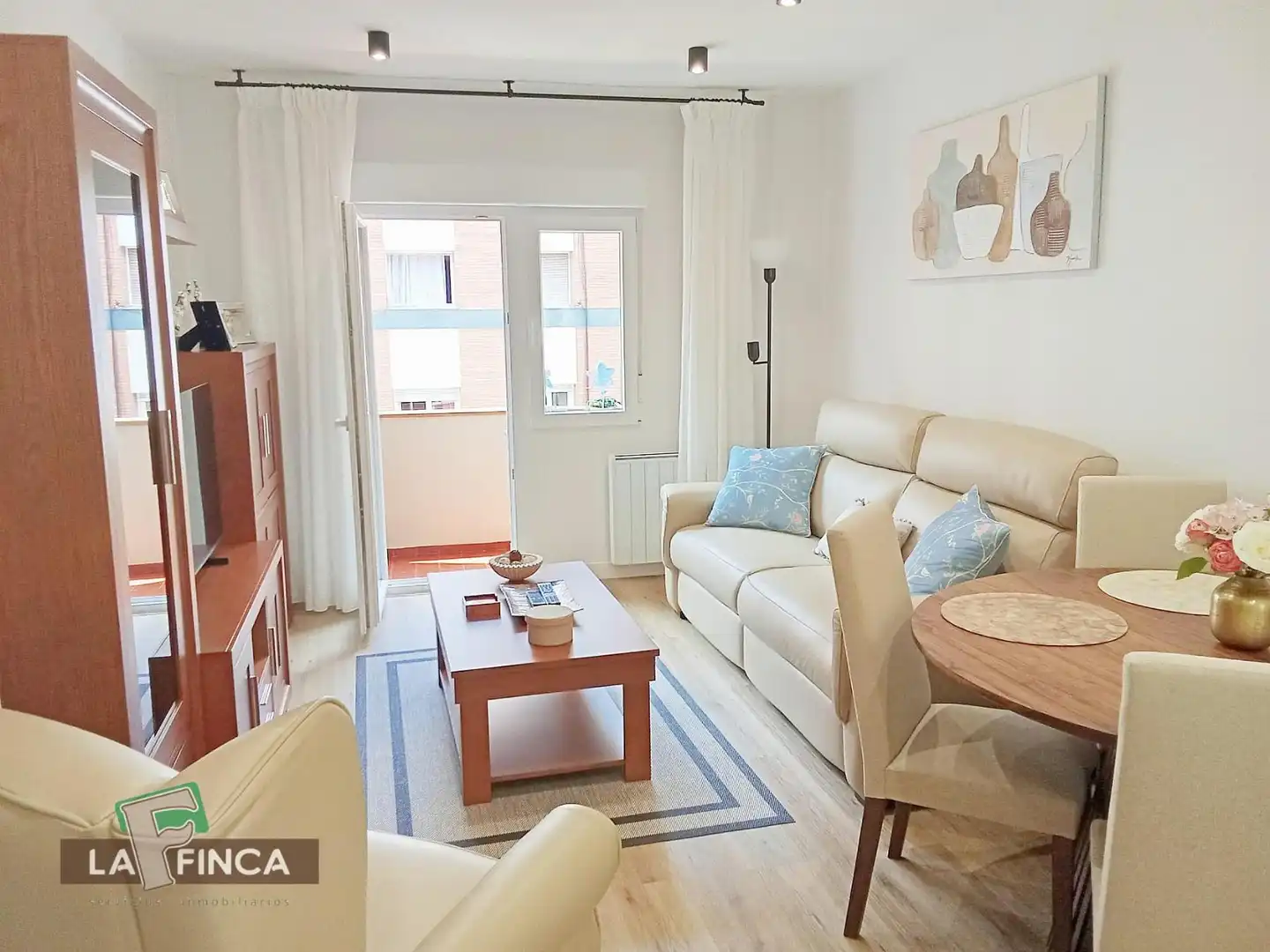 Sala de estar de Piso en venta en Oviedo  con Calefacción y Terraza