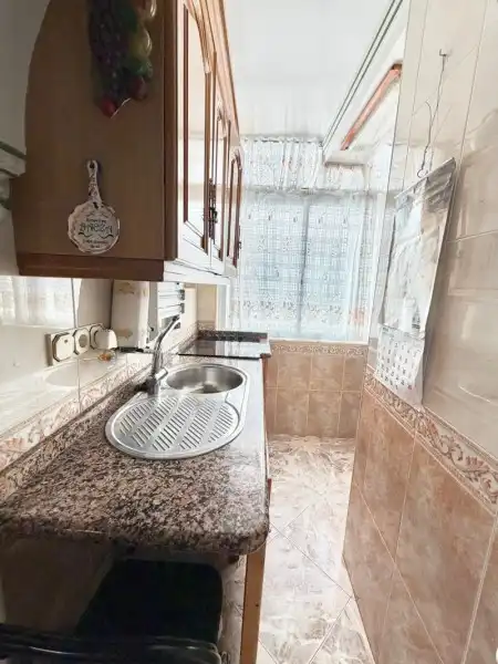 Cuina de Pis en venda en Málaga amb Aire condicionat, Terrassa i Moblat