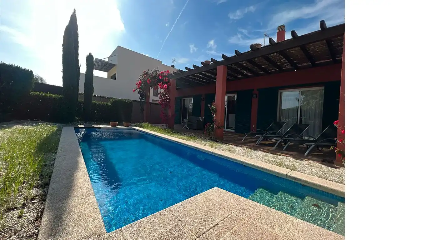 Swimming pool of Houses for rent in Sant Feliu de Guíxols  with Air Conditioner, Heating and Private garden