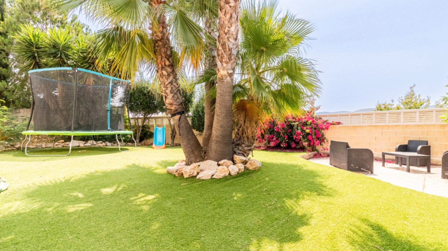 Garden of House or chalet for sale in Gata de Gorgos  with Air Conditioner, Heating and Private garden
