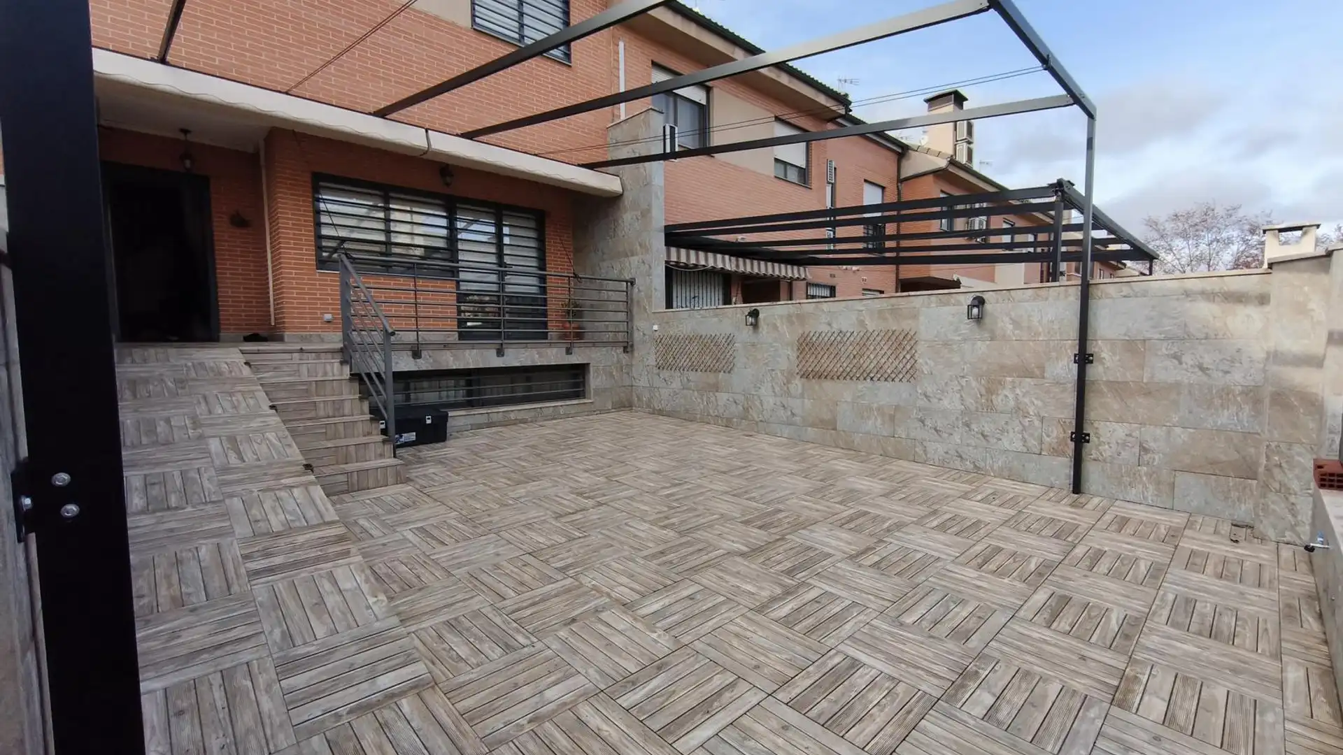 Terrace of Single-family semi-detached for sale in Ciudad Real Capital  with Air Conditioner, Heating and Parquet flooring