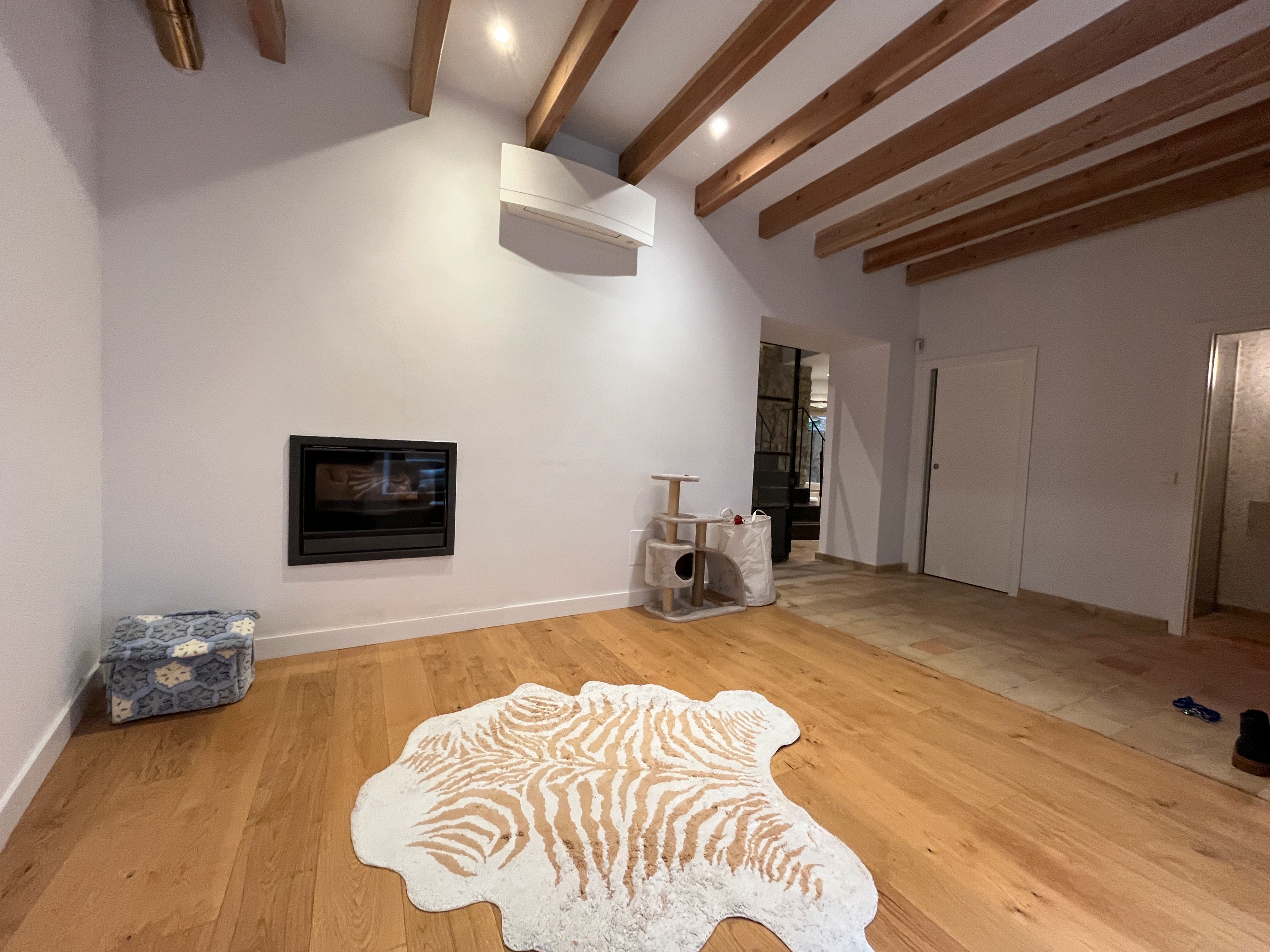 Wohnzimmer von Einfamilien-Reihenhaus miete in Alaró mit Klimaanlage und Möbliert