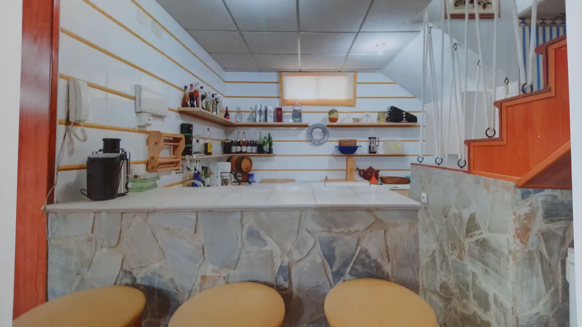 Cocina de Casa adosada en venta en Lucena con Aire acondicionado, Calefacción y Jardín privado