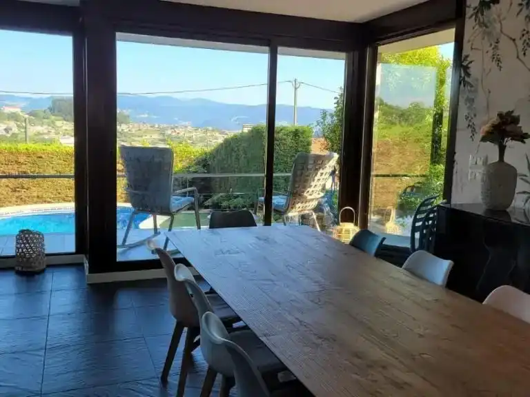 Comedor de Casa o chalet en venta en Sanxenxo con Piscina y Balcón