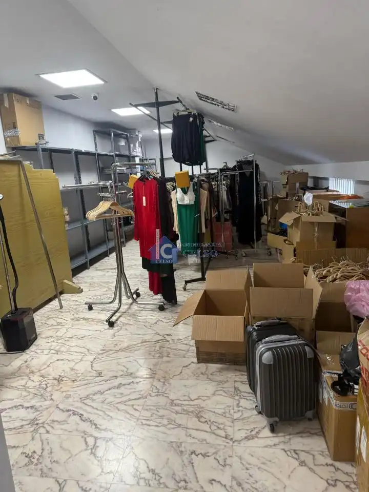 Gewerbefläche zum Verkauf in AVDA. ZAMORA, imagen 5