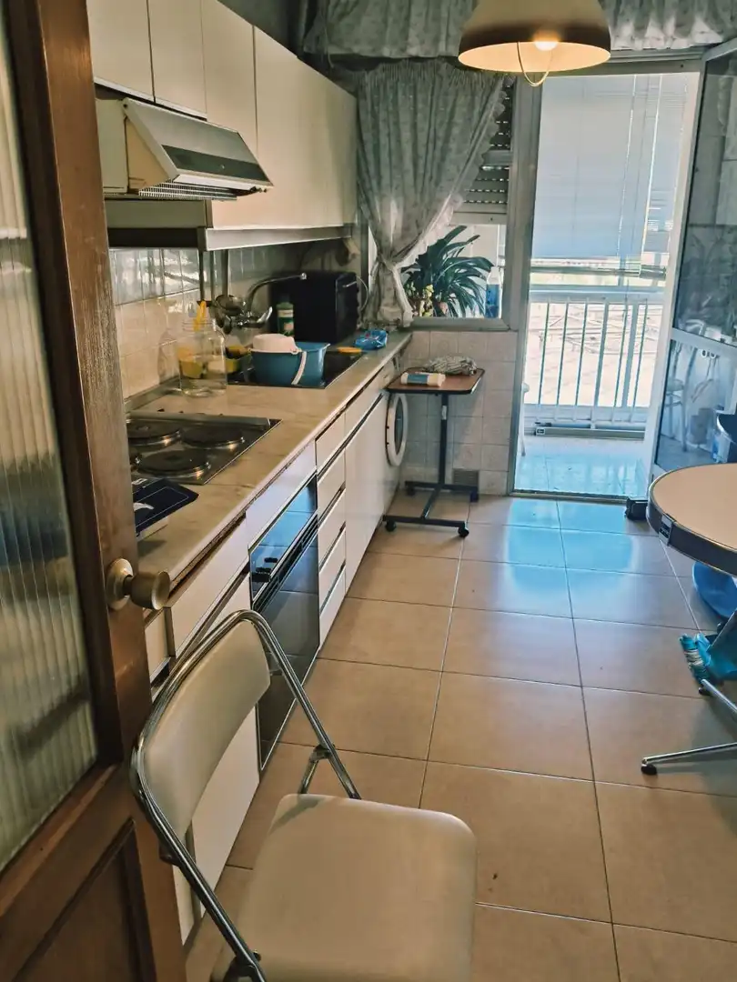 Cocina de Piso en venta en Ourense Capital  con Calefacción, Trastero y Balcón