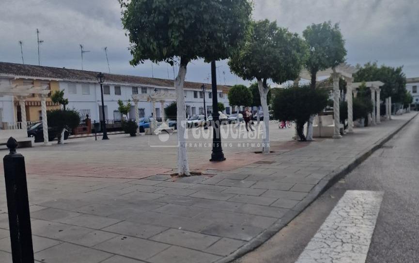 Foto 1 de Casa adosada en venda a Villamanrique de la Condesa, Sevilla