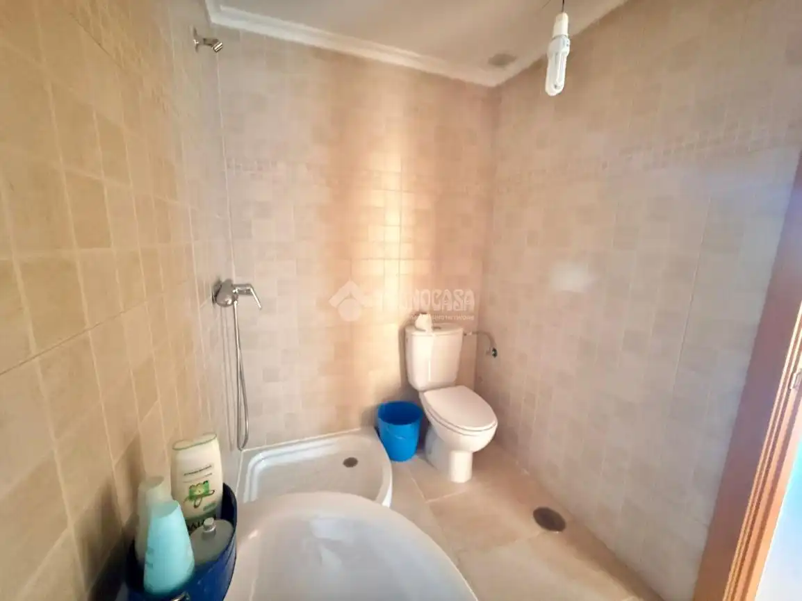 Baño de Ático en venta en Villanubla con Calefacción, Parquet y Terraza