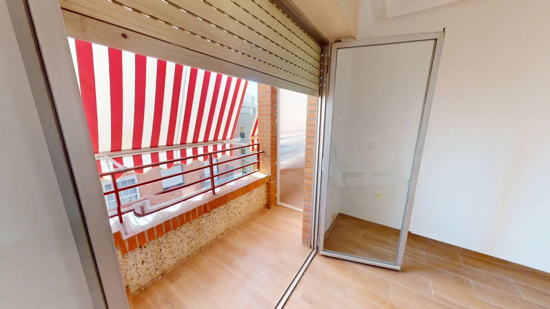 Flat with terrace for sale in Carrer Gilberto Martínez, imagen 11