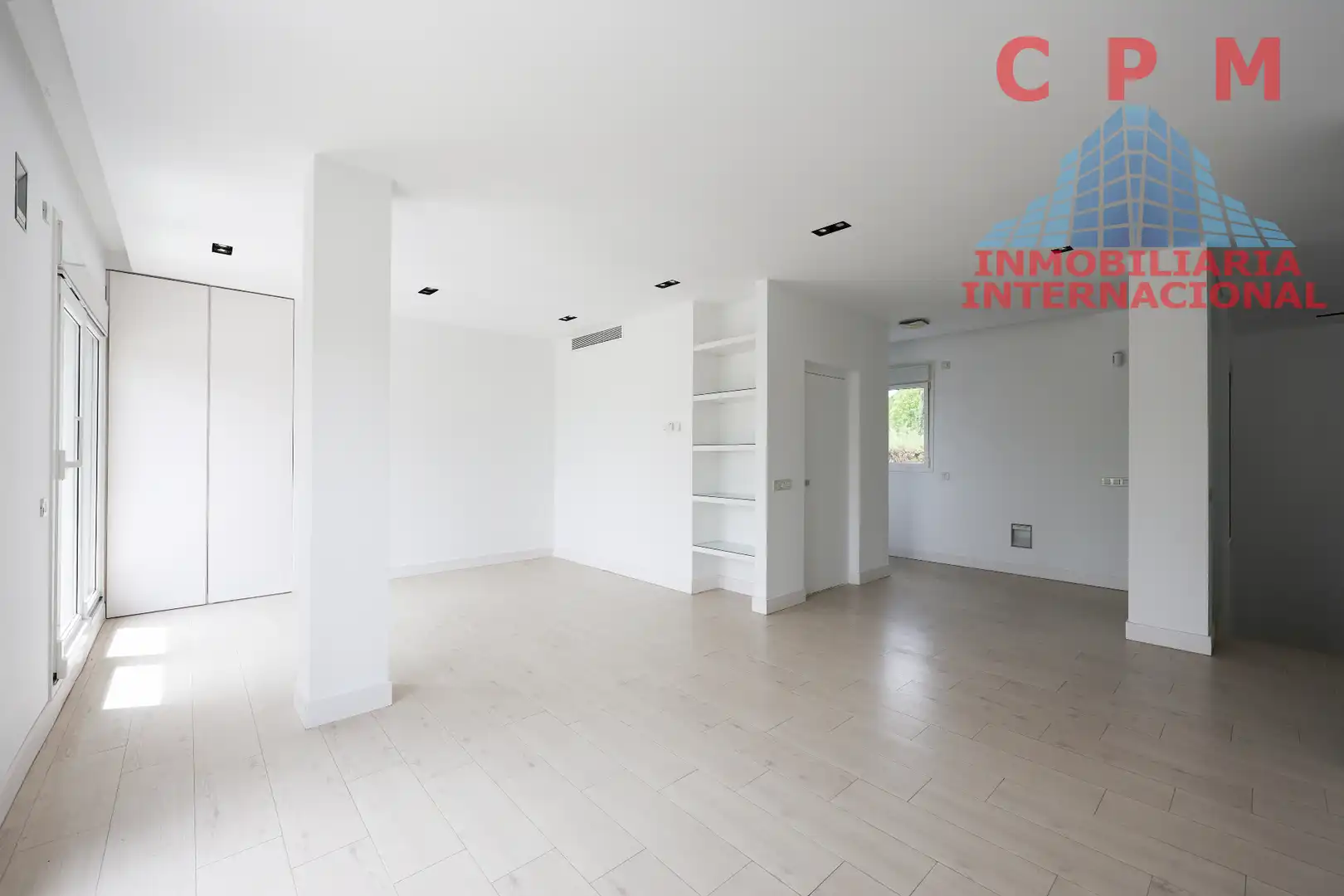 Sala d'estar de Casa o xalet de lloguer en Madrid amb Aire condicionat, Calefacció i Jardí privat