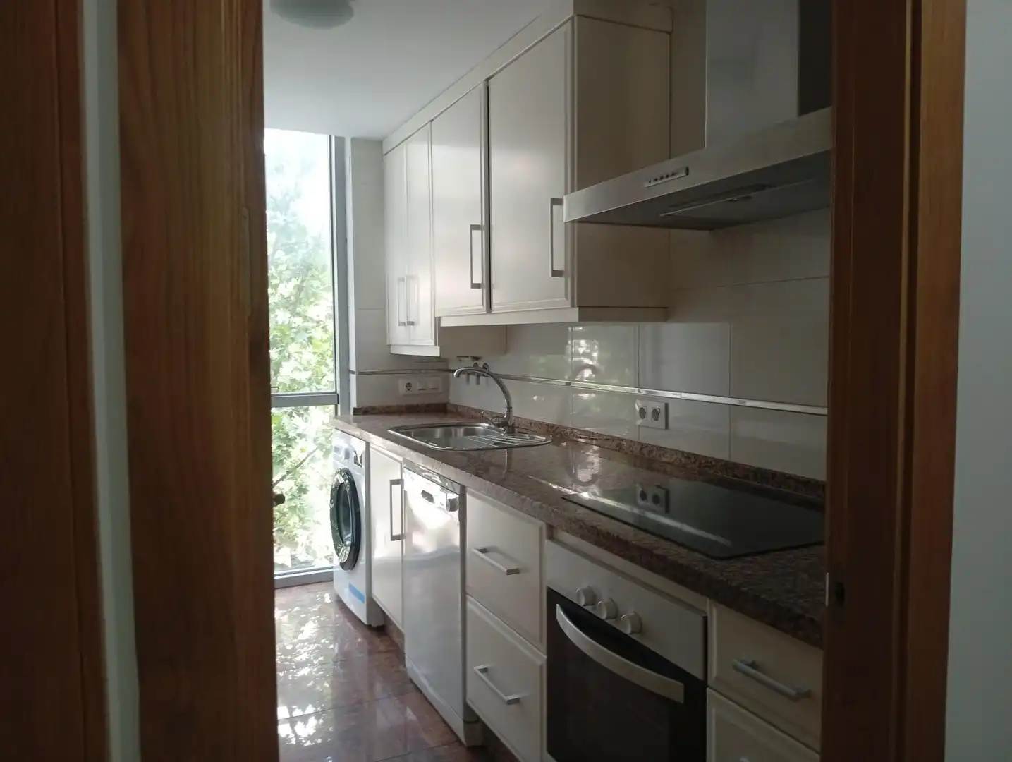 Cocina de Piso de alquiler en  Córdoba Capital con Aire acondicionado y Calefacción