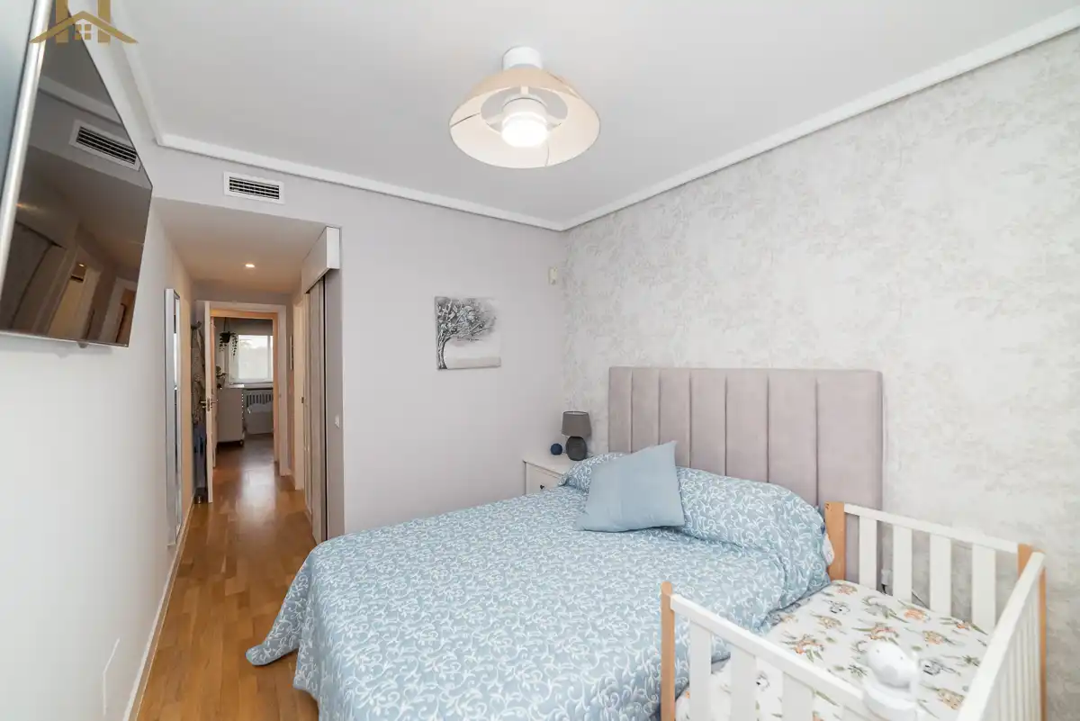 Habitación de Ático en venta en Alcorcón con Aire acondicionado, Calefacción y Terraza