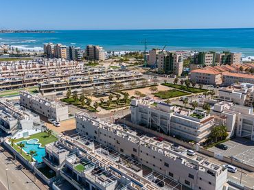 Penthouse with balcony for sale in Pueblo Latino