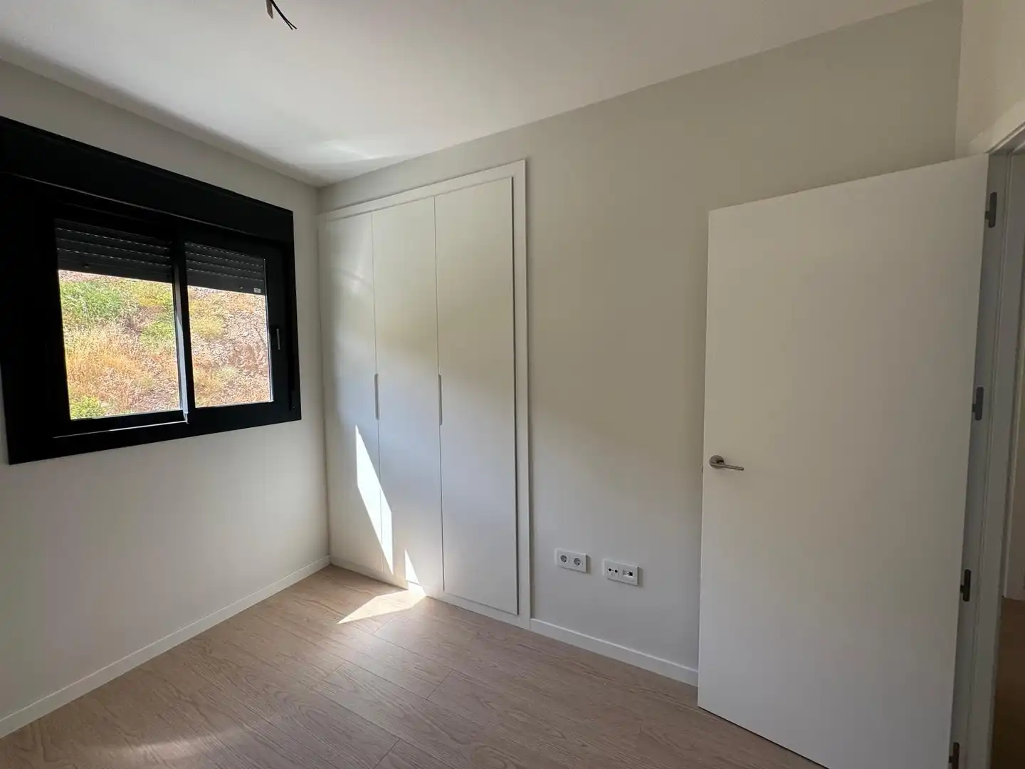 Schlafzimmer von Erdgeschoss zum Verkauf in Rincón de la Victoria mit Klimaanlage, Heizung und Terrasse