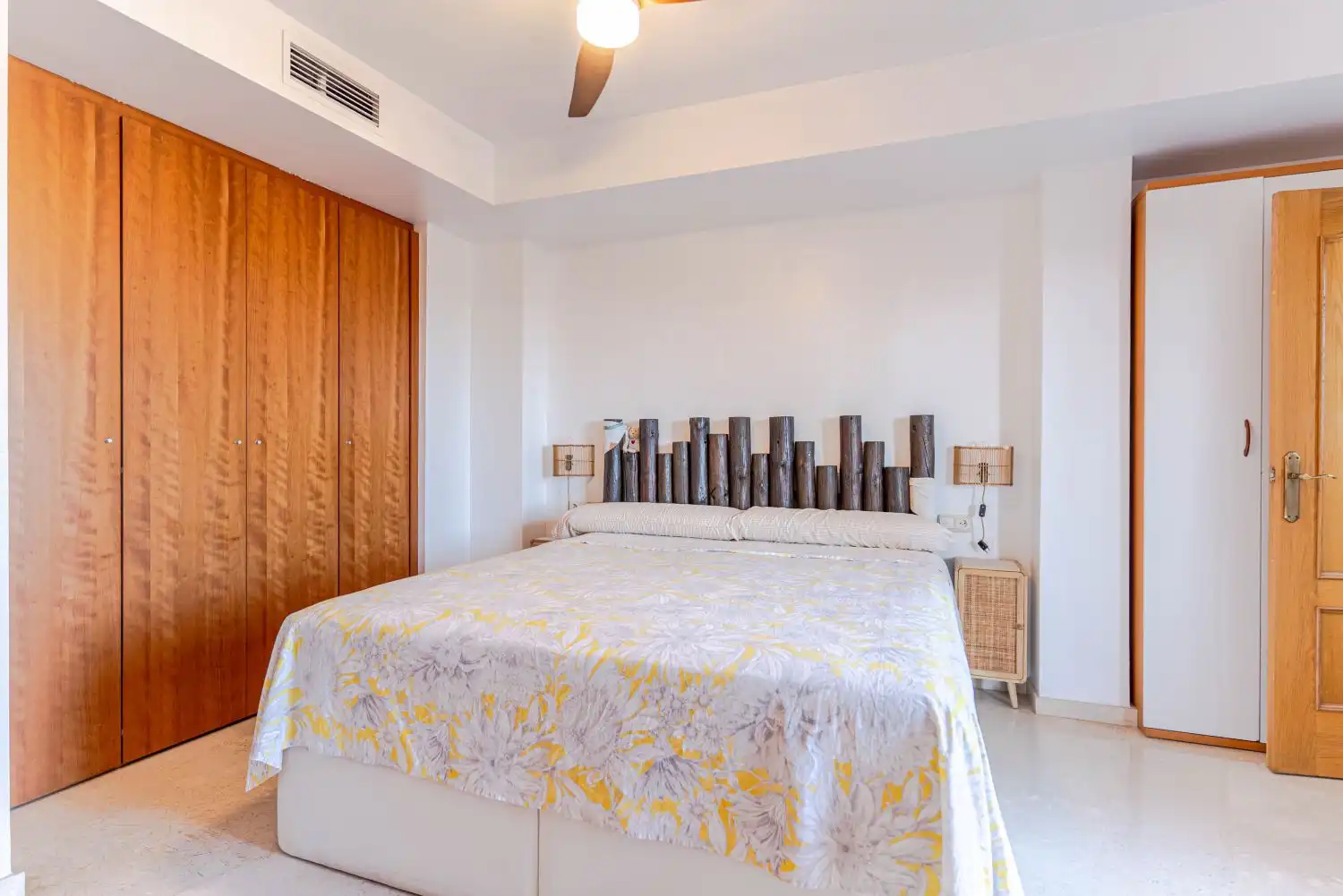 Habitación de Piso en venta en Motril con Terraza, Balcón y Piscina comunitaria