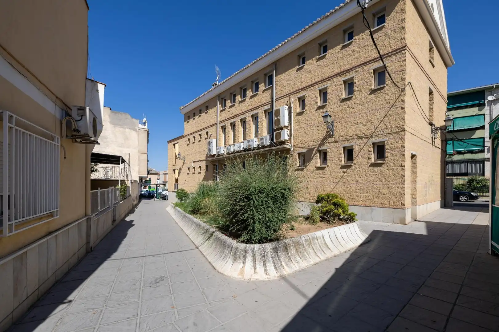Vista exterior de Pis en venda en Albolote amb Aire condicionat i Calefacció