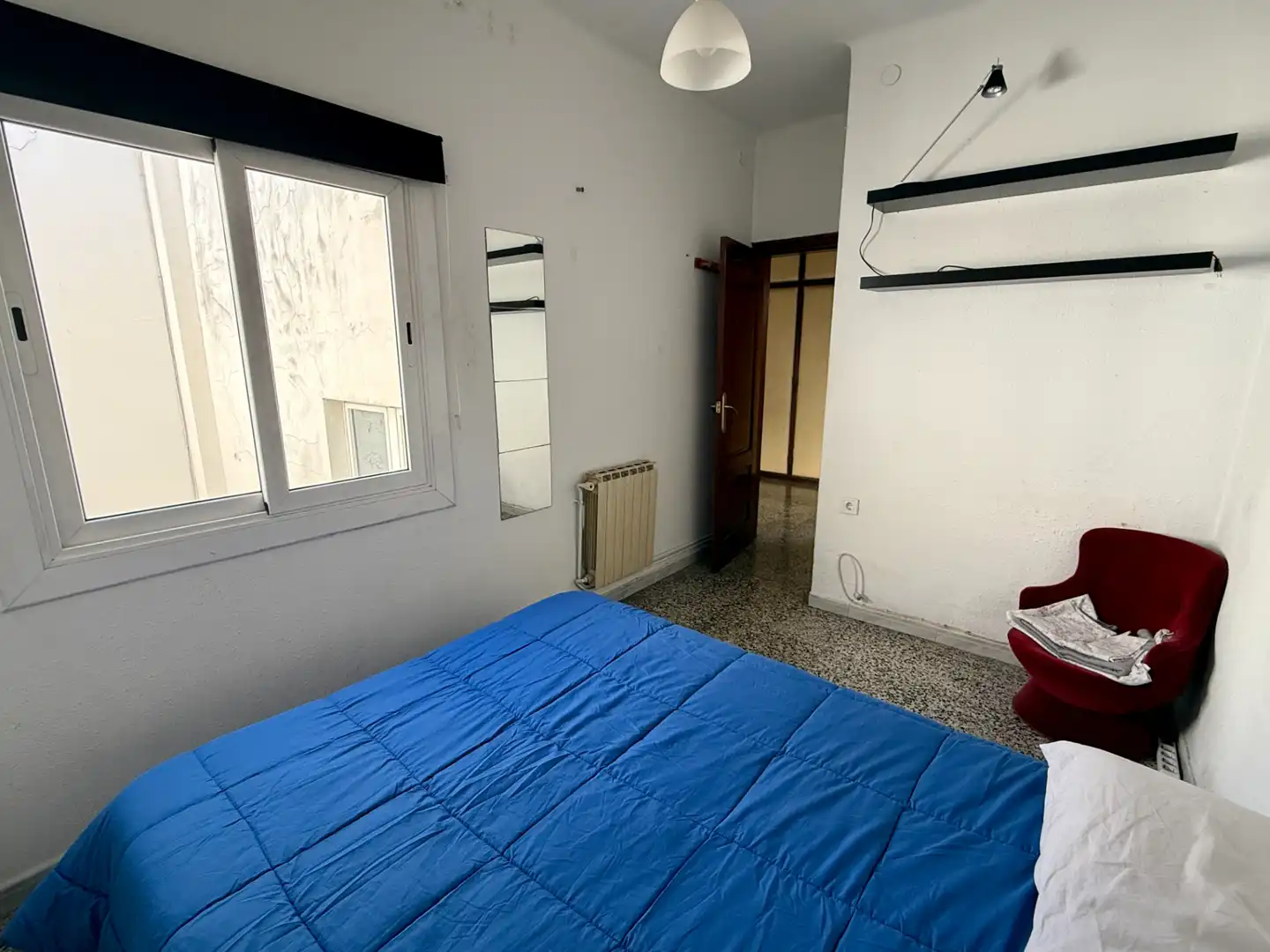 Schlafzimmer von Dachboden zum Verkauf in Barcelona mit Heizung, Terrasse und Balkon