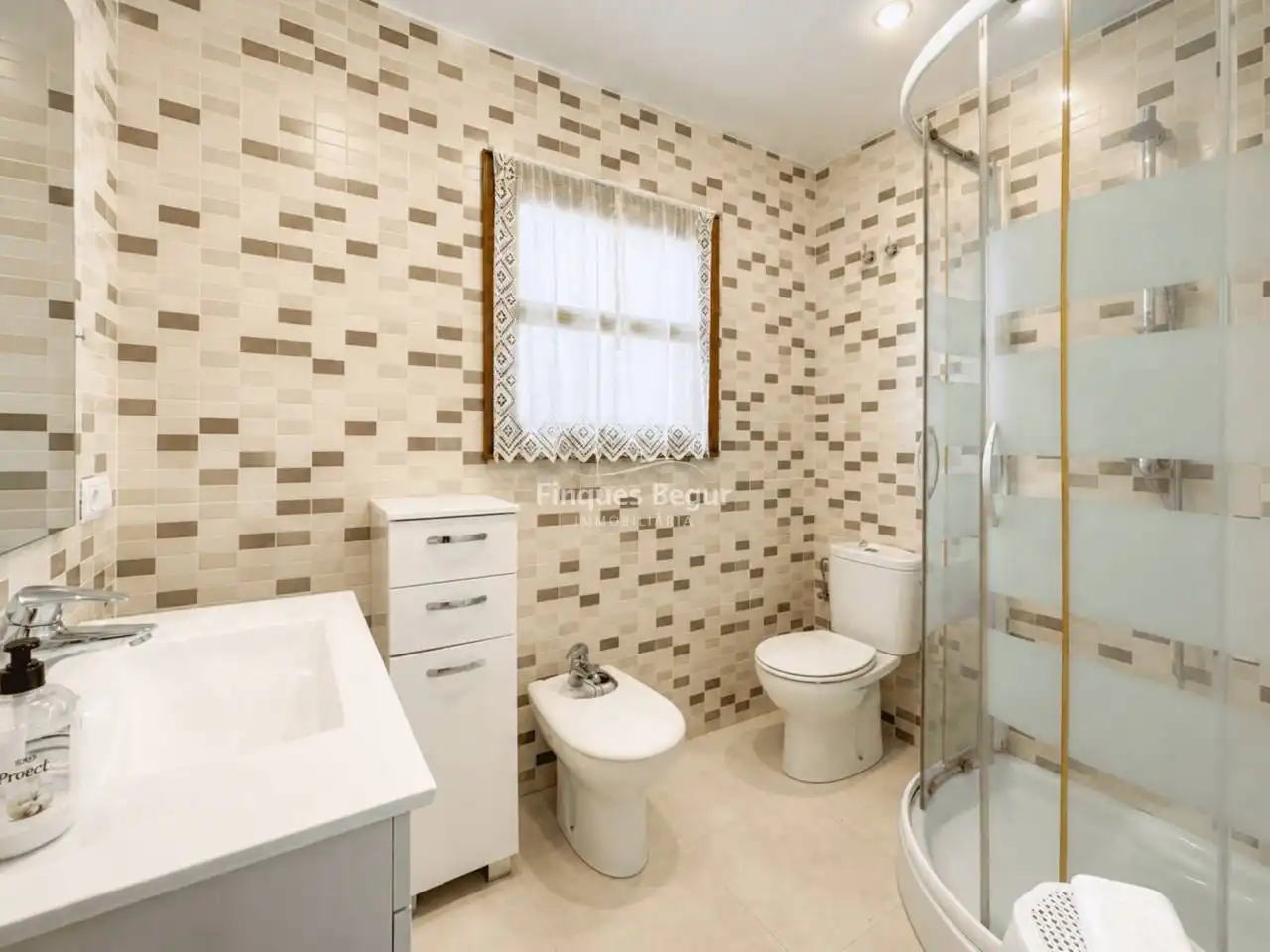 Houses for sale in Calle Víctor Català, Residencial Begur - Esclanyà
