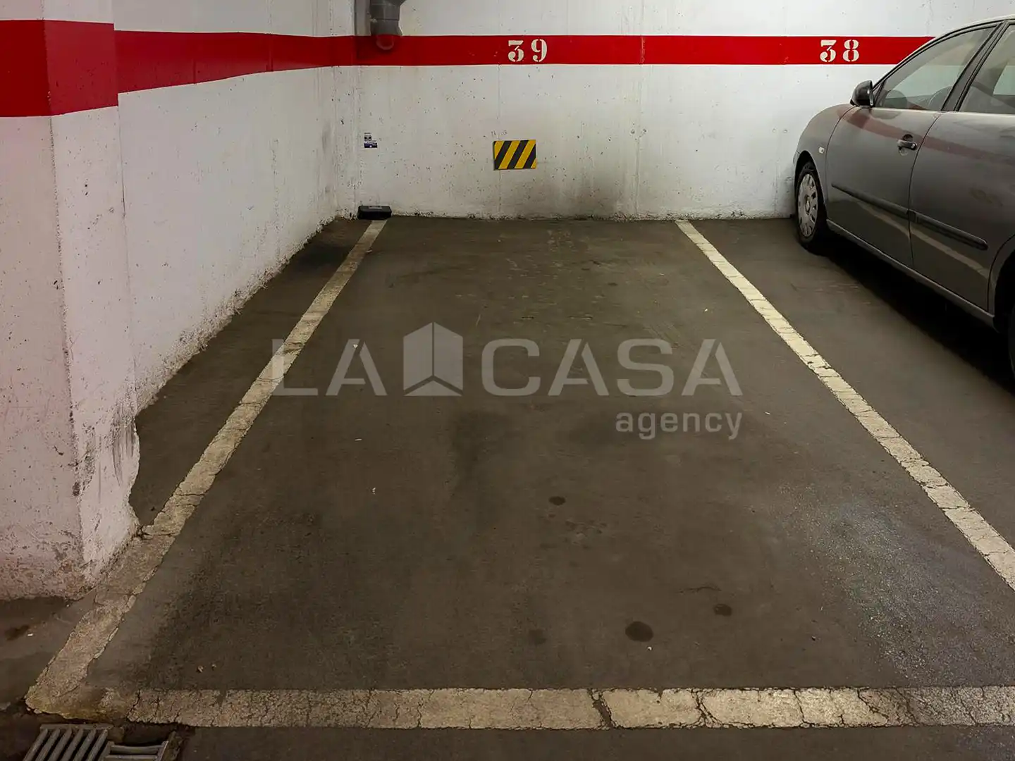 Parking de Piso en venta en Can Bassa
