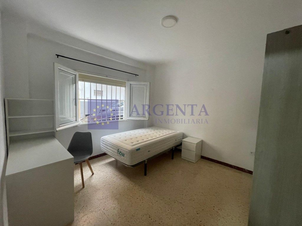 Flat to rent in N/A, Centro, Cáceres Capital