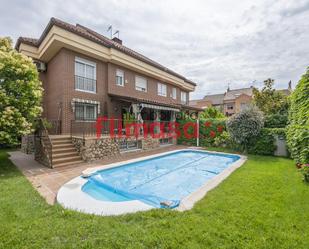 Garden of Single-family semi-detached for sale in Villaviciosa de Odón  with Air Conditioner, Terrace and Swimming Pool