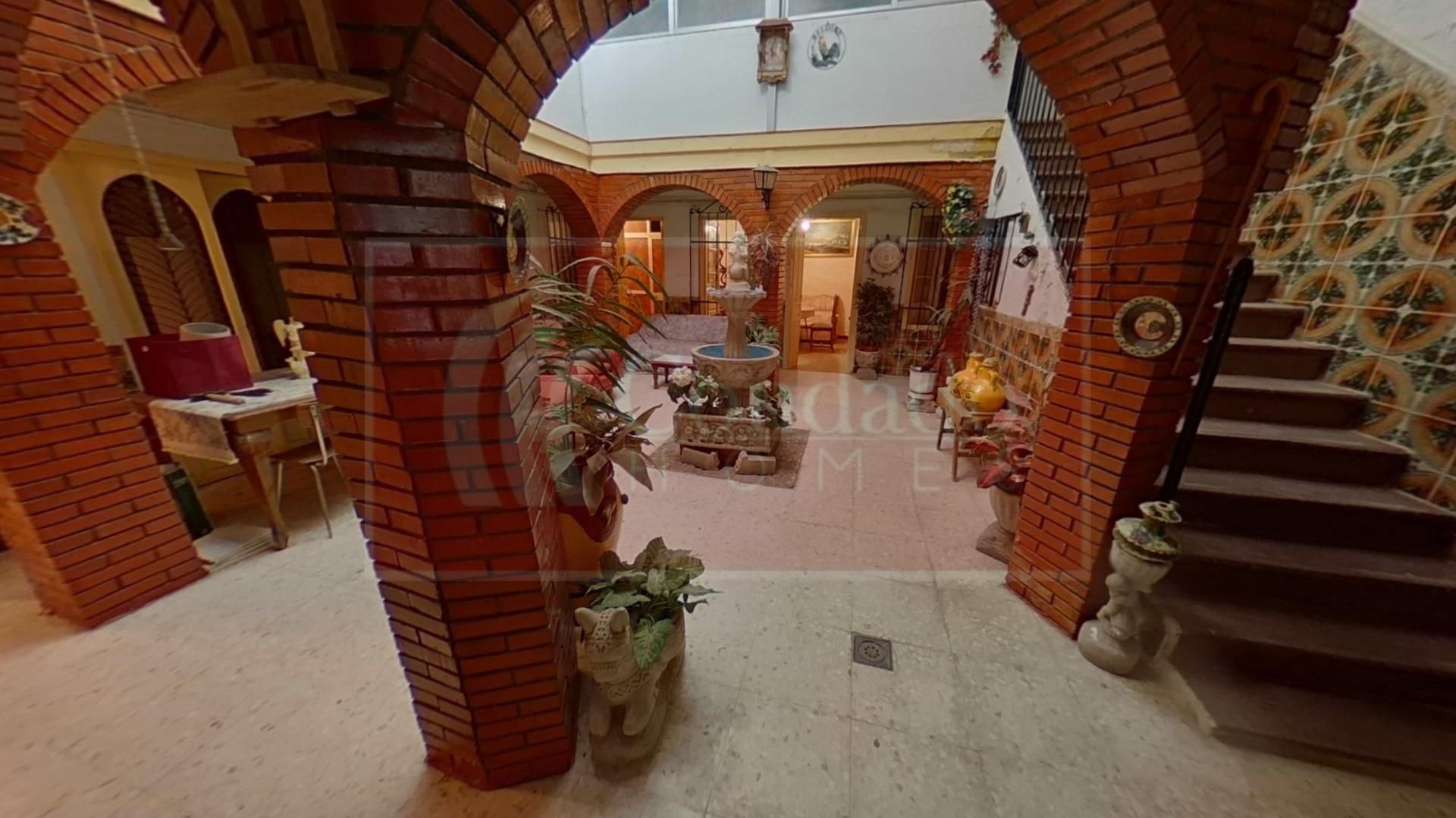 Casa o xalet en venda a Sta. Marina - San Andrés - San Pablo - San Lorenzo