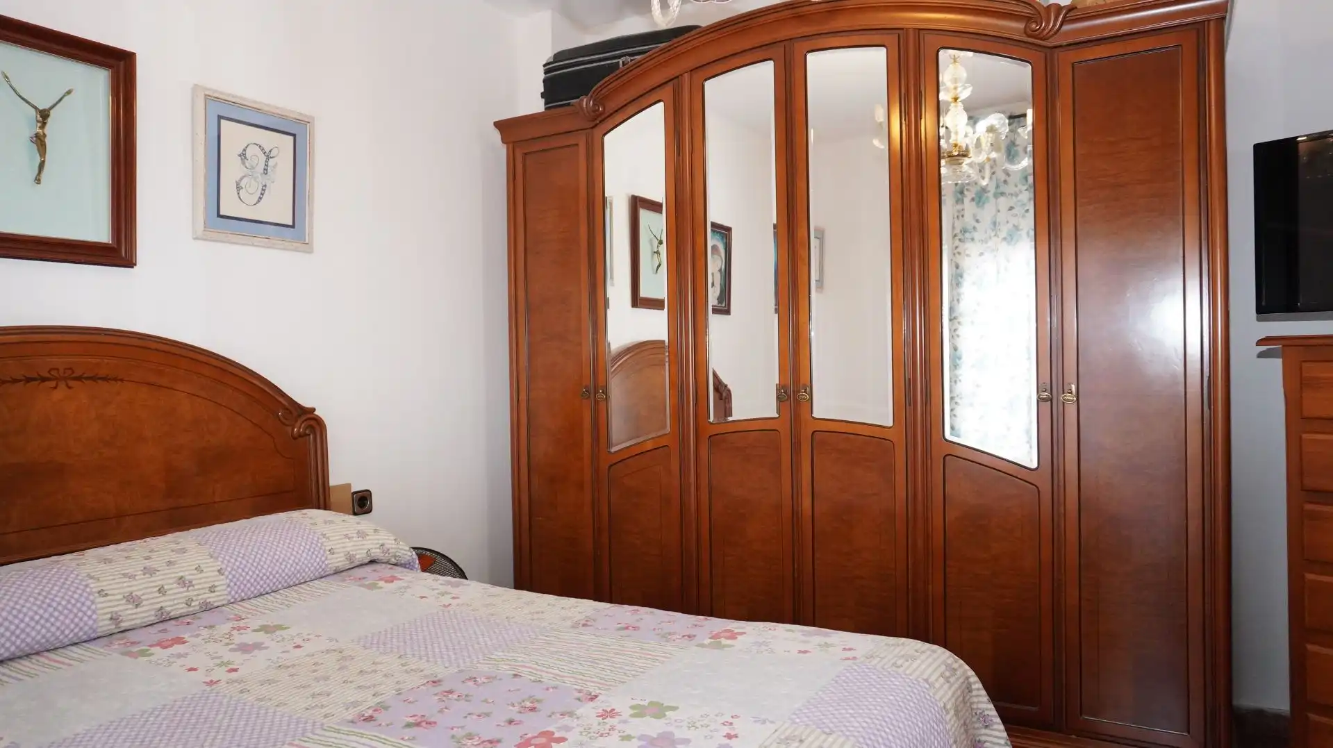 Dormitori de Casa adosada en venda en Motril amb Aire condicionat i Terrassa