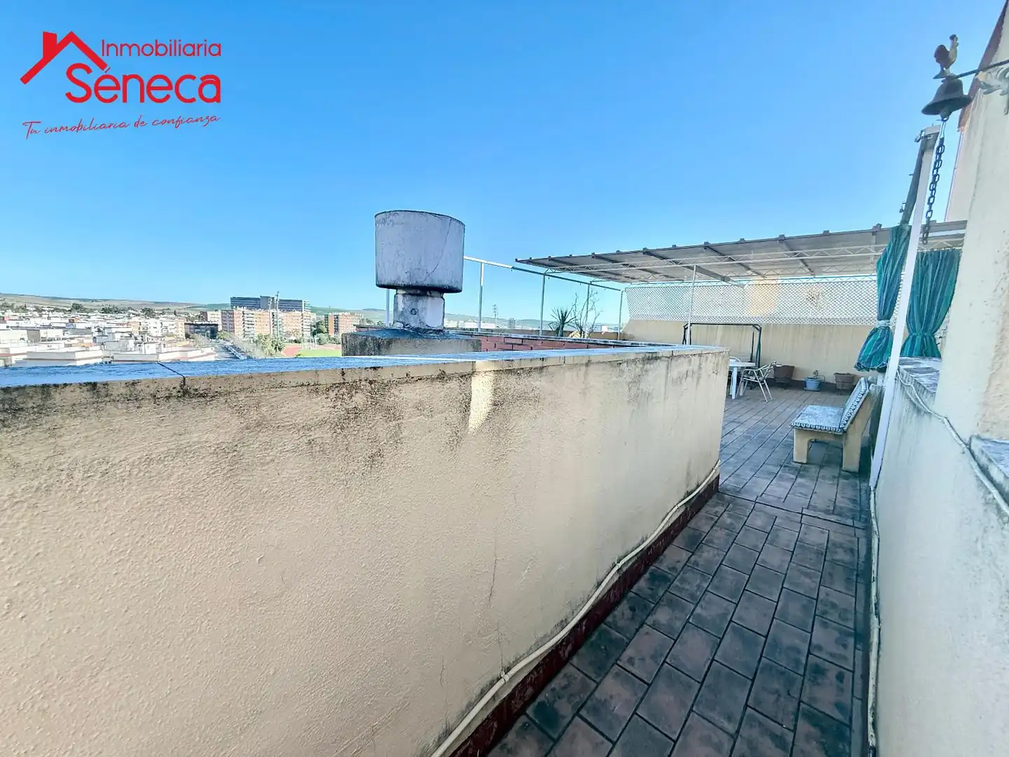 Terrassa de Àtic en venda en Córdoba amb Calefacció, Terrassa i Piscina