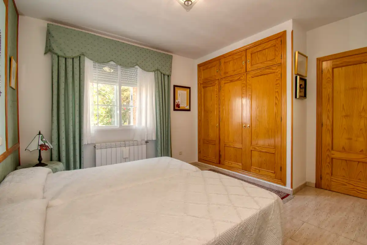 Habitación de Casa o chalet en venta en Nuevo Baztán con Aire acondicionado, Calefacción y Jardín privado
