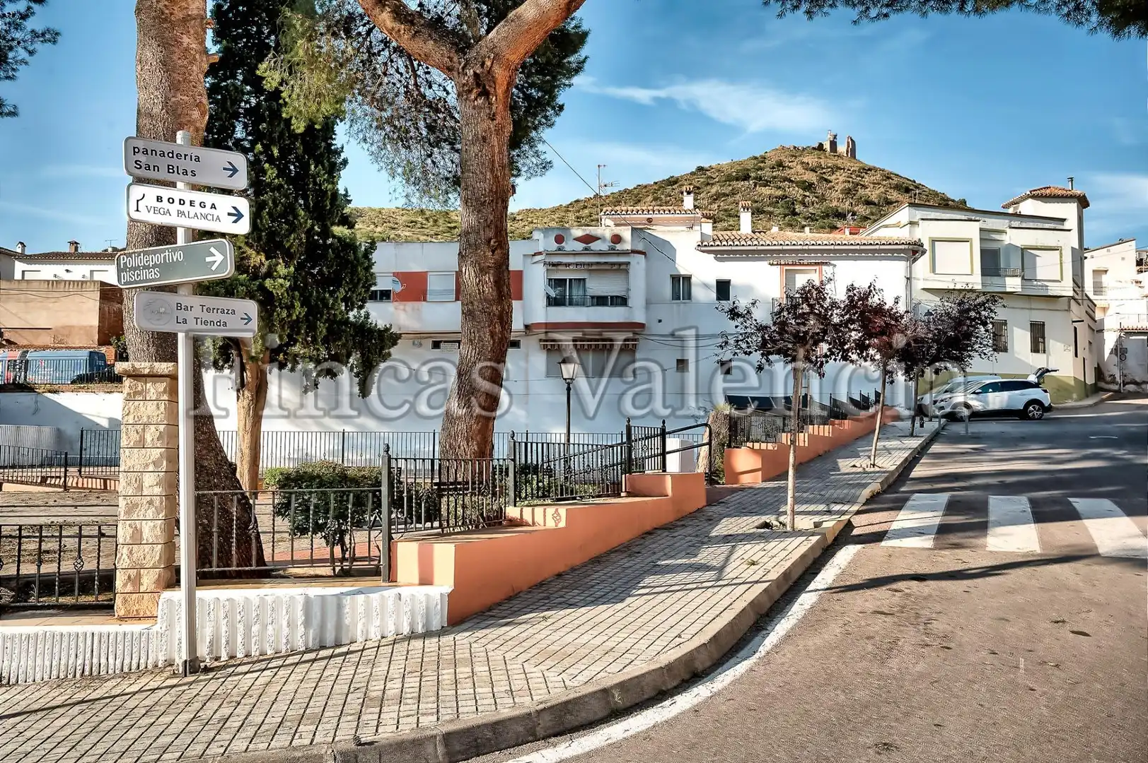 Country homes for sale in Calle SONEJA, Azuébar