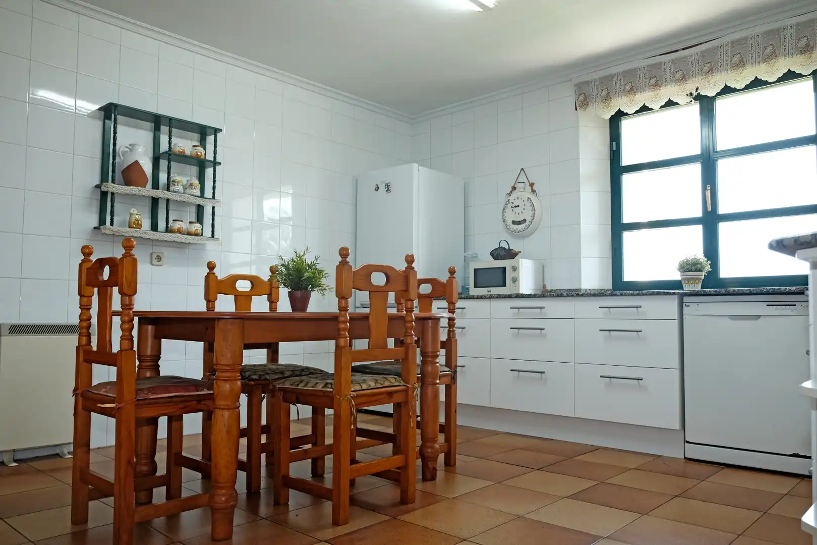 Einfamilien-Reihenhaus zum Verkauf in Barrio la Iglesia, Argoños