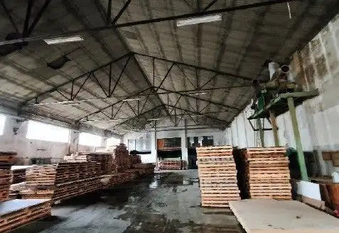 Nau industrial en venda en Hacinas