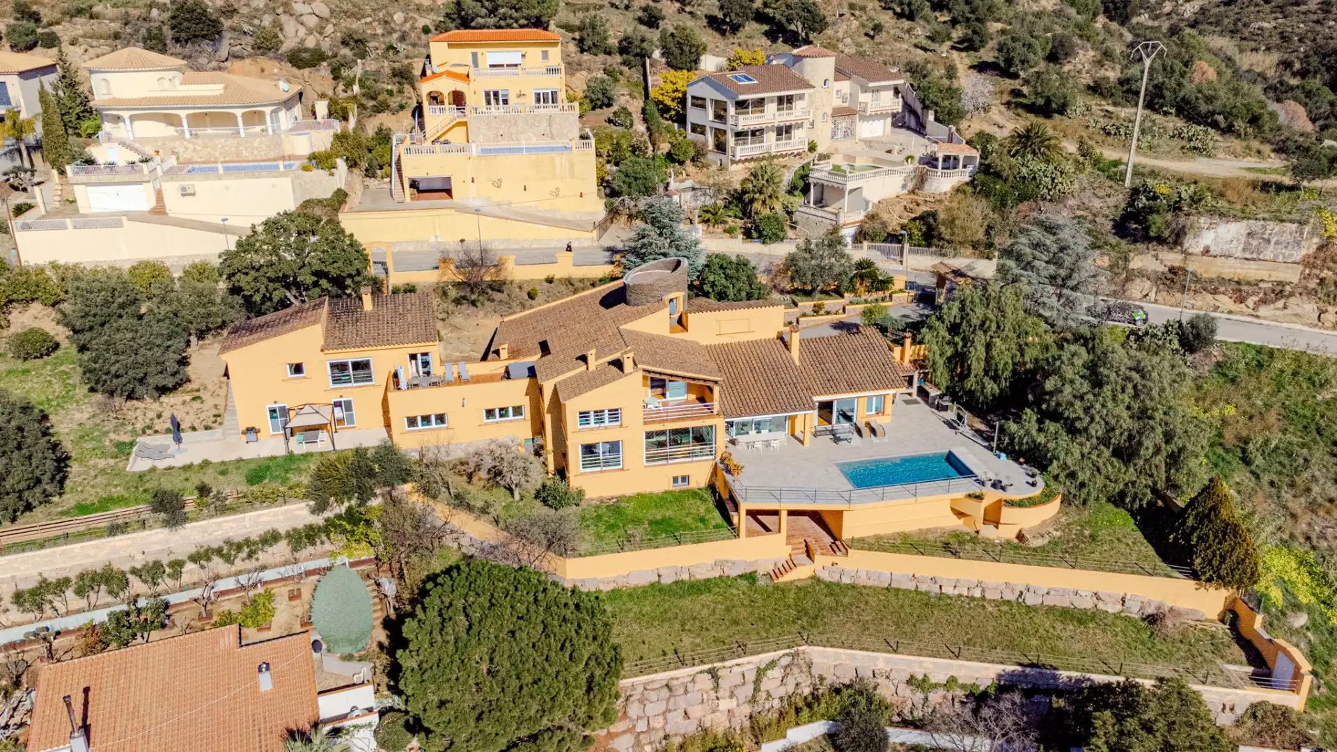 House with pool for sale in Carrer Anglaterra 196, imagen 2
