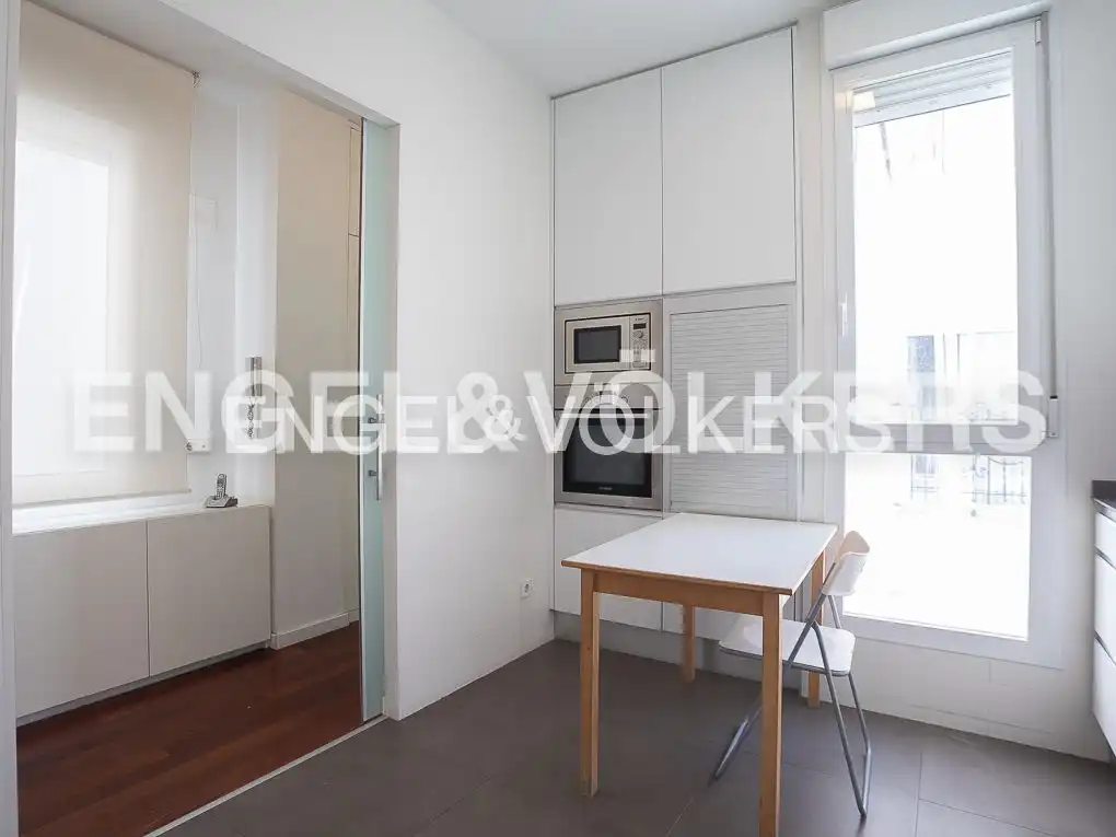 Kitchen of Flat for rent in Valencia  with Air Conditioner, Heating and Parquet flooring