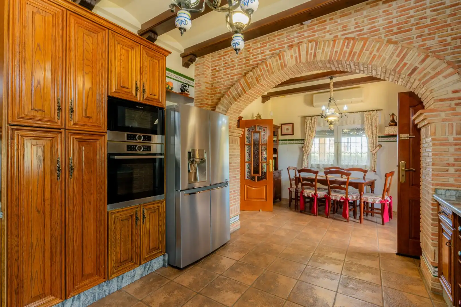 Cocina de Casa o chalet en venta en San Vicente del Raspeig / Sant Vicent del Raspeig con Aire acondicionado, Calefacción y Jardín privado