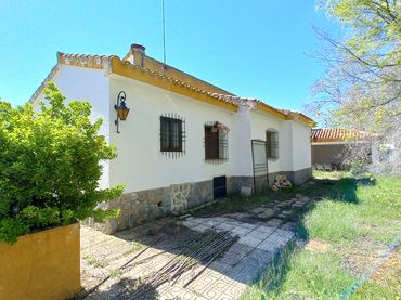 Xalet amb piscina en venda a Pedanías - Extrarradio