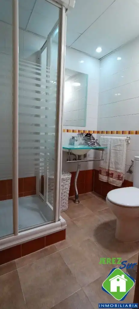 Bany de Pis en venda en Jerez de la Frontera amb Aire condicionat, Terrassa i Piscina comunitària