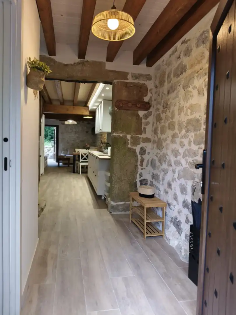 Cuina de Casa adosada de lloguer en Riotuerto amb Calefacció, Jardí privat i Terrassa