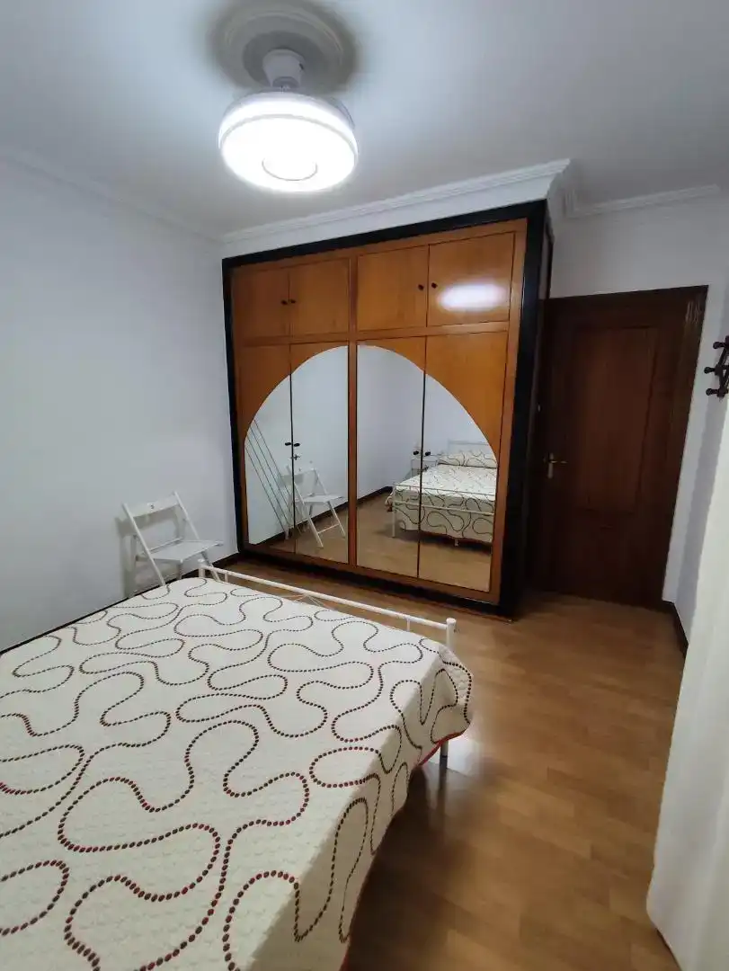Schlafzimmer von Wohnung zur Miete in Puertollano mit Klimaanlage und Balkon