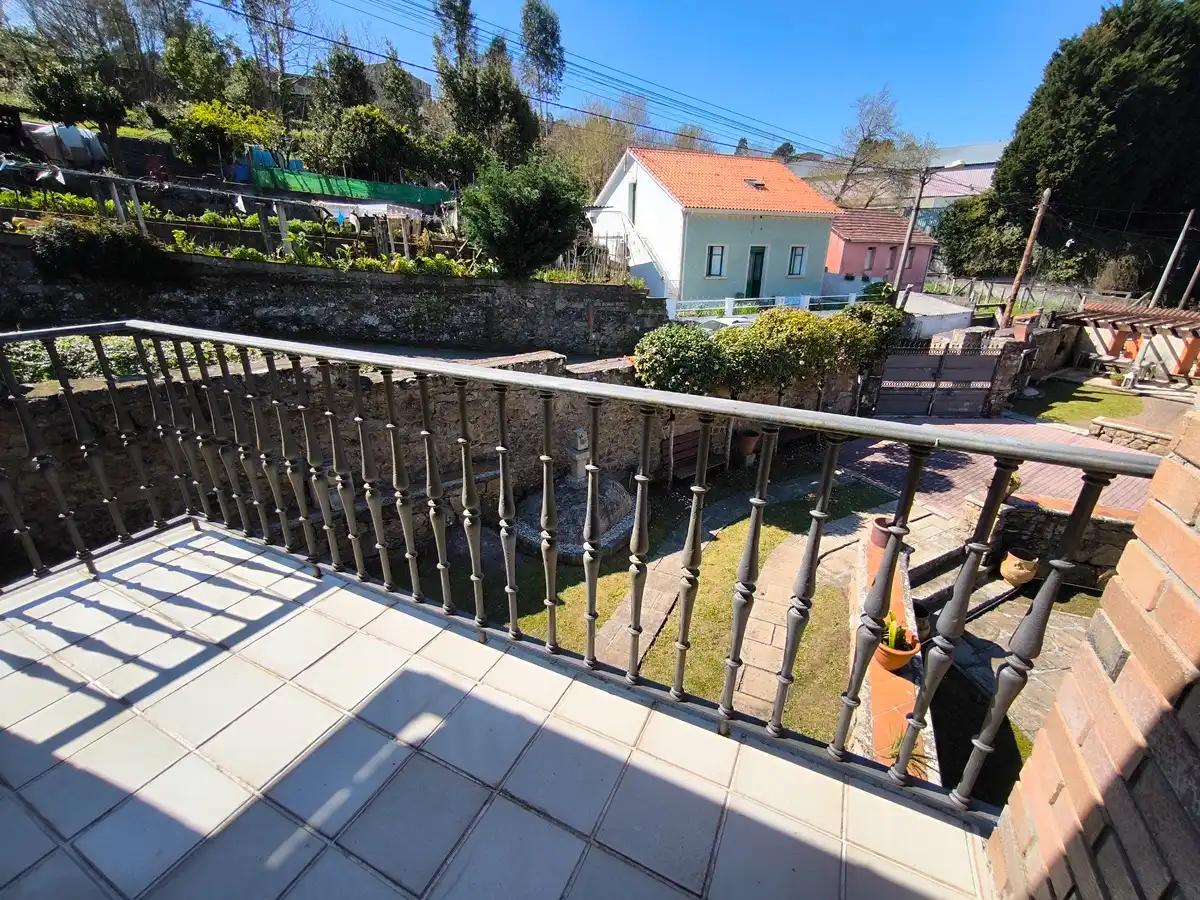 Terraza de Casa o chalet en venta en Vilagarcía de Arousa con Calefacción, Jardín privado y Parquet