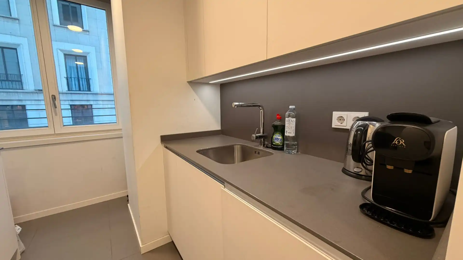 Cocina de Piso en venta en Madrid con Aire acondicionado, Calefacción y Amueblado