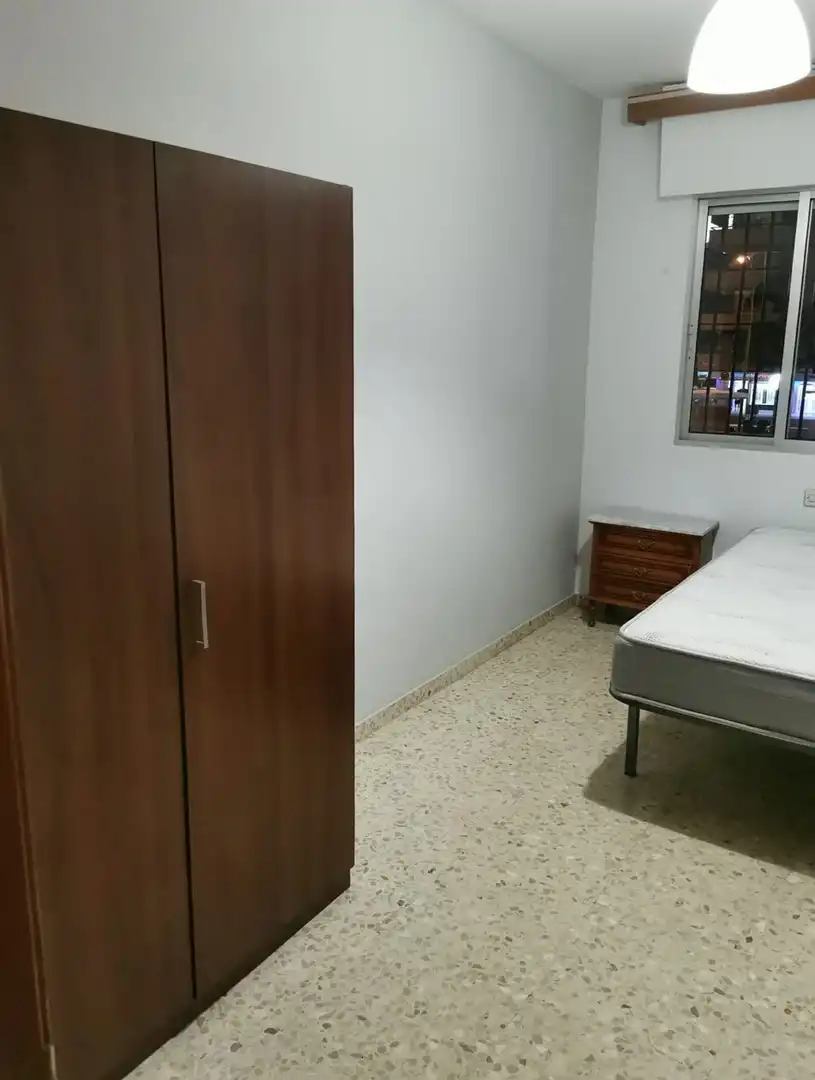Bedroom of Flat for rent in Sevilla  with Air Conditioner, Terrace and Furnished