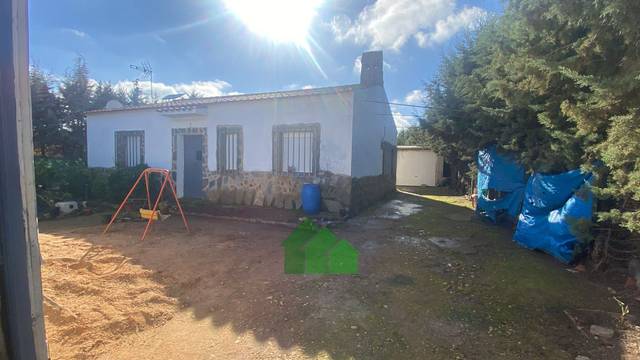 Casa-chalet en Venta en Corte de Peleas