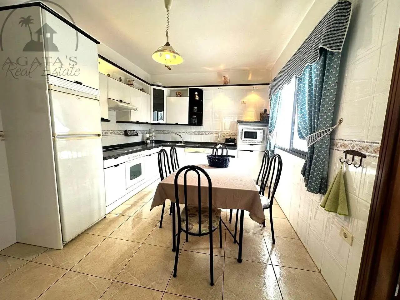 Kitchen of Flat for rent in Icod de los Vinos  with Furnished