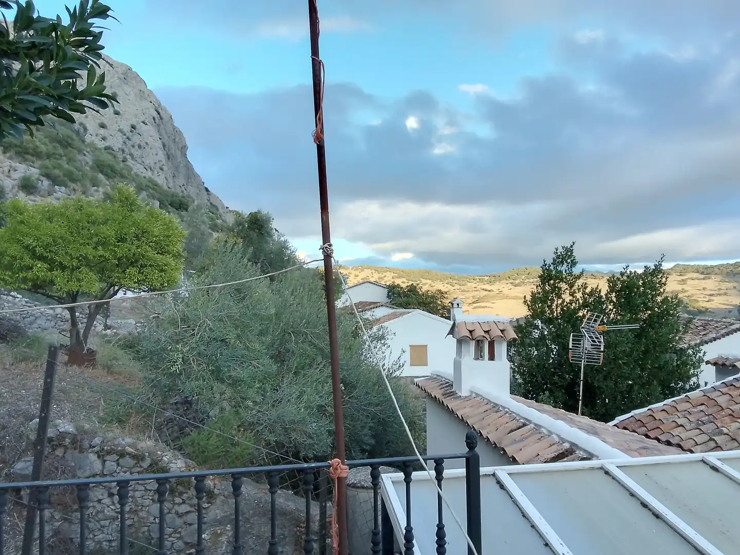 Exterior view of Country homes for sale in Villaluenga del Rosario  with Private garden, Terrace and Furnished