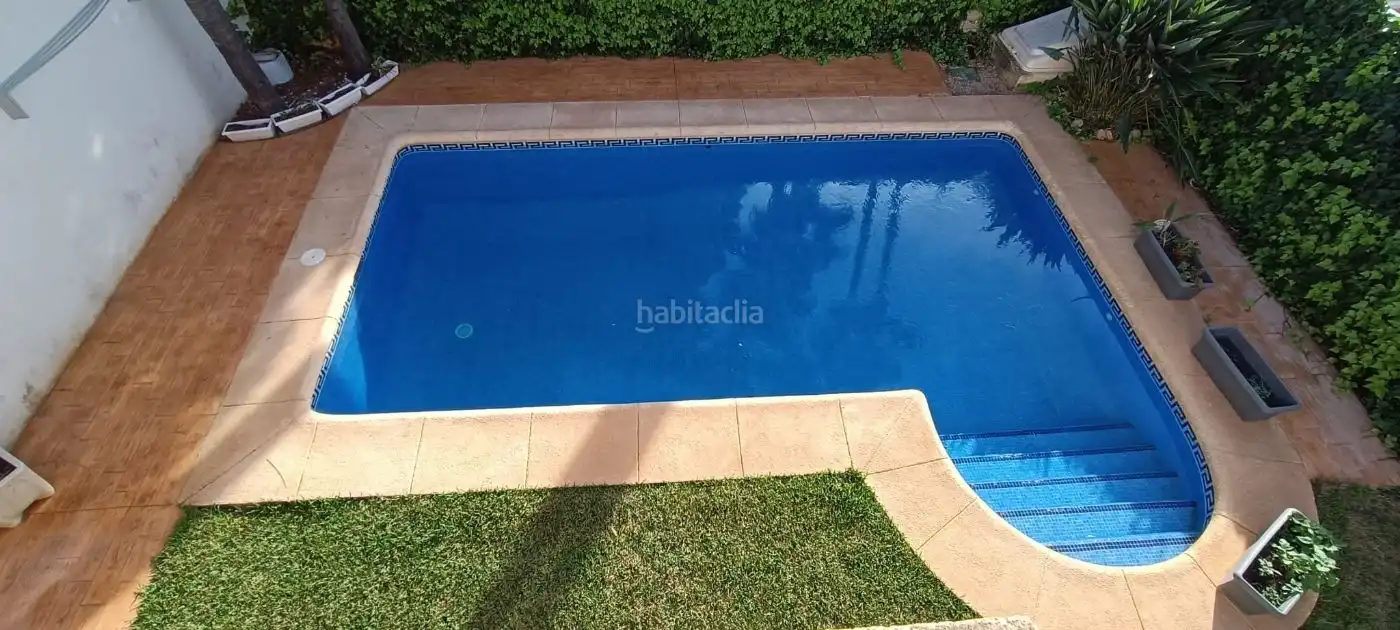 Doppelhaushälfte mit Garten zur Miete in Carrer de la Gralla 31, imagen 2