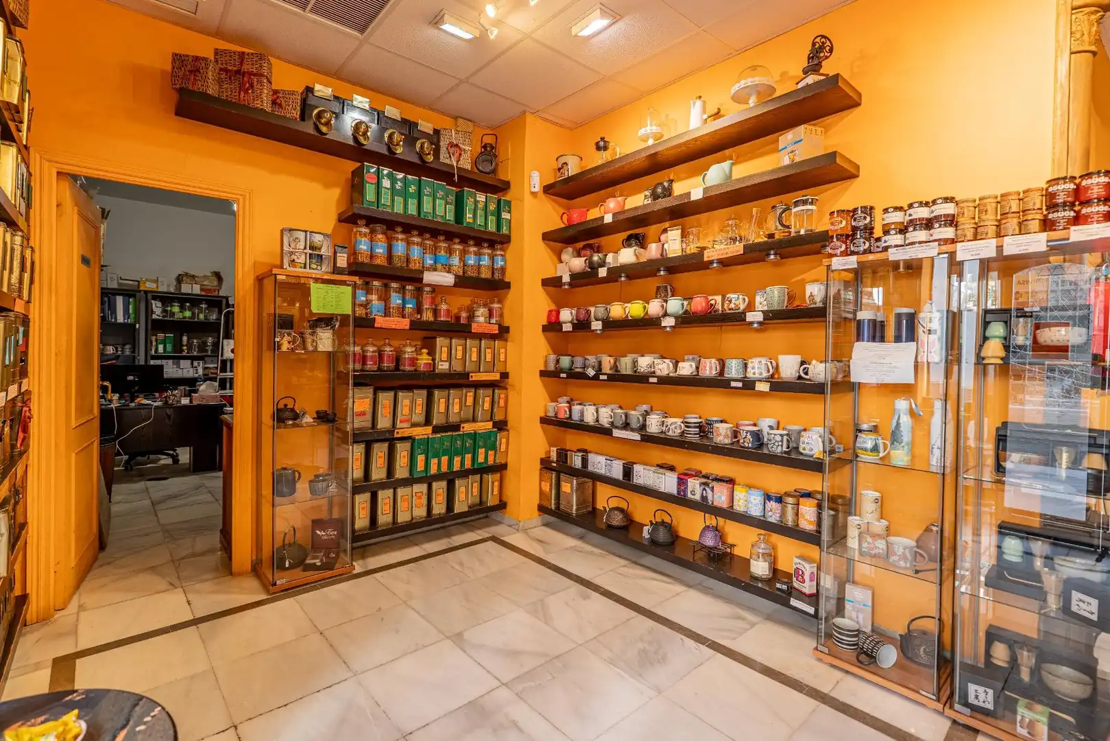 Geschaftsraum zur Miete in Casco Antiguo