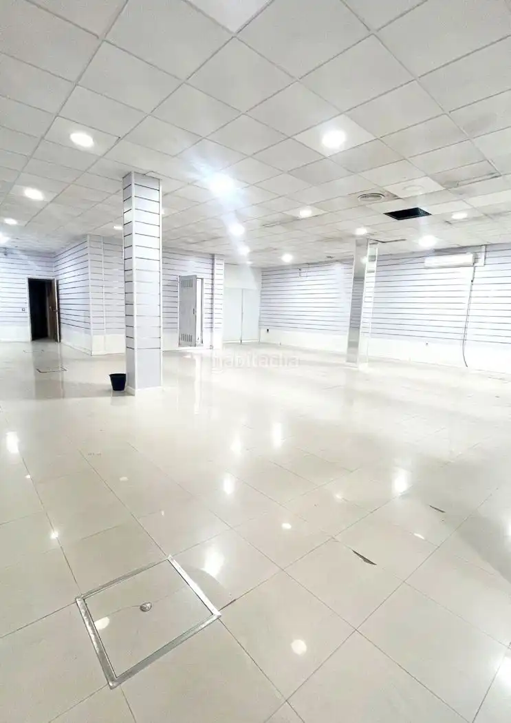 Local comercial en venda a Calle Feria 102, imagen 4